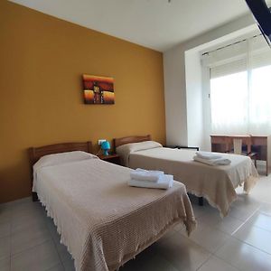 Habitación con 2 Camas Individuales